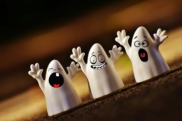 Cómo hacer un disfraz de Halloween aterrador y original