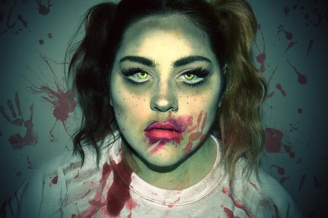 Cómo hacer un disfraz de zombie espeluznante